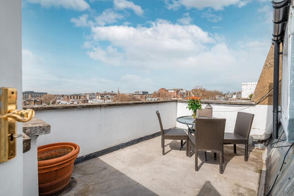 Queensgate Court Apartments Apartment hotel in City of Westminster