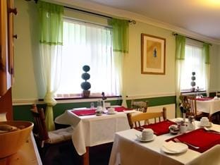 Woodside Lodge accomodation Hotel in Westport