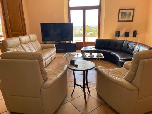 BASTIDE DU DEFENDS Hotel in Pertuis
