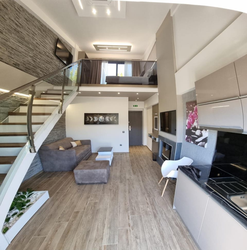 LUXSUITES Hotel in Decentralized Administration of Macedonia and Thrace