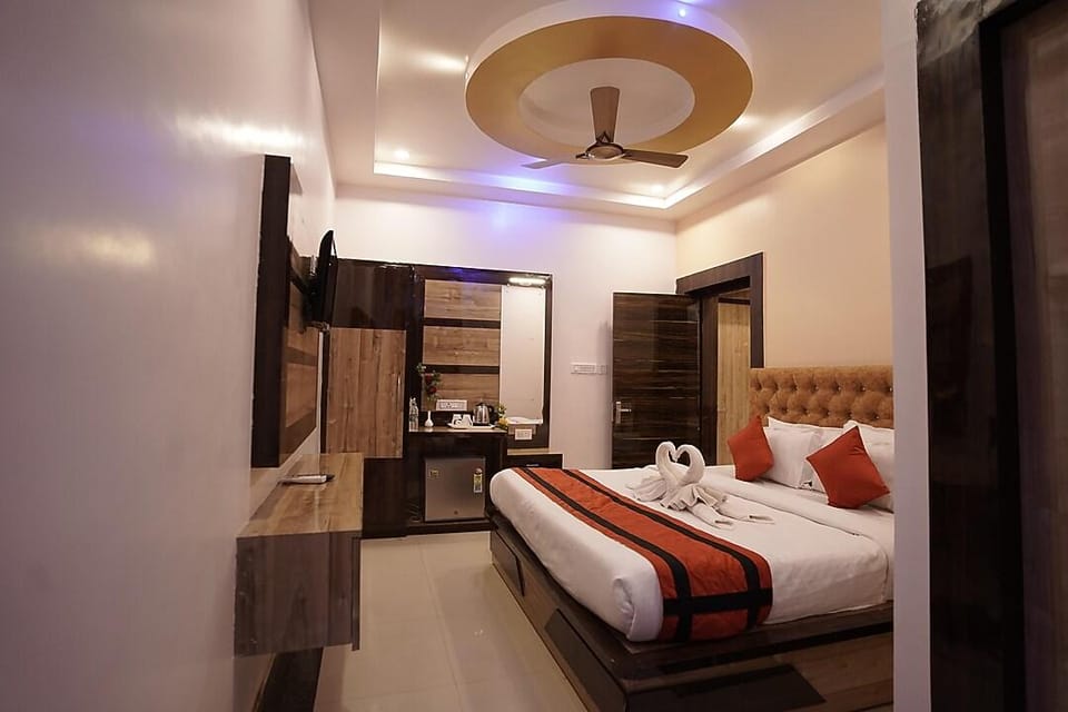 Hotel Sanchari Resort & Restaurant by WB Inn Resort in West Bengal