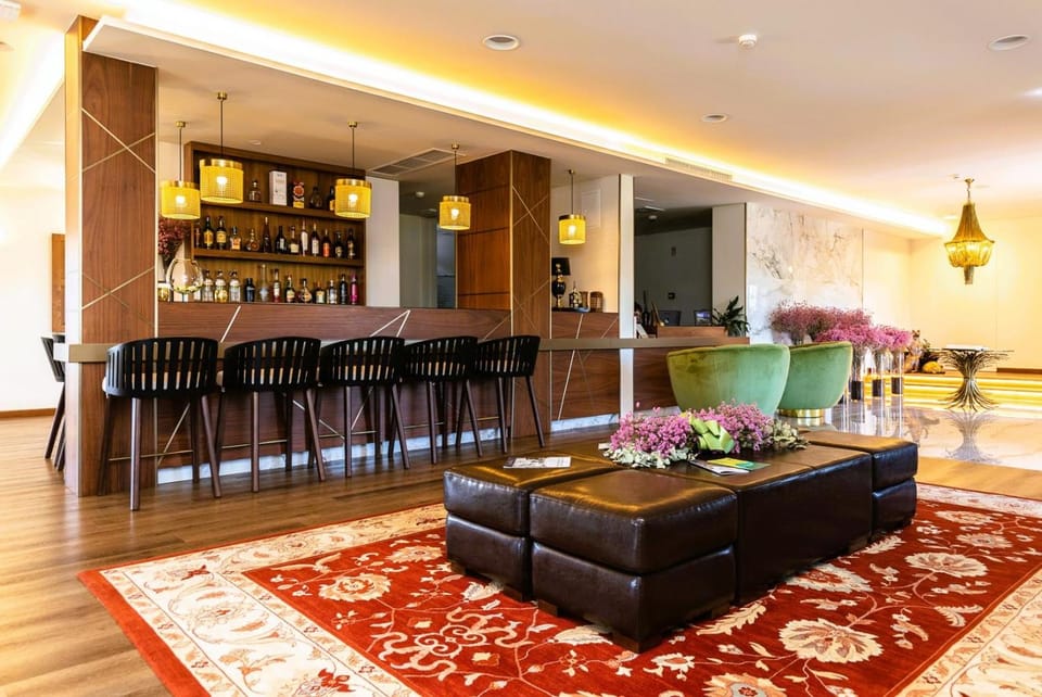 Bar/lounge