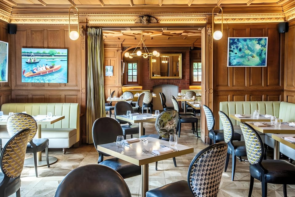 The Wood Norton Hotel in Wychavon District