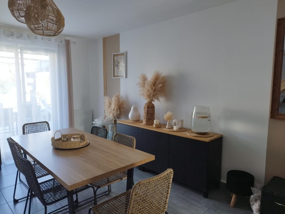 Chambre chez particulier proche circuit 24h Hotel in Le Mans