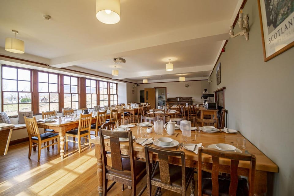 Inchnadamph Explorers Lodge Hostel in Scotland