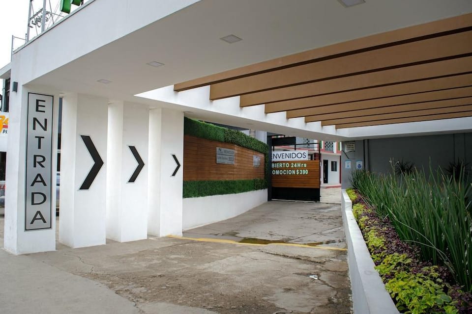 Hotel Jardin Hotel in Tijuana
