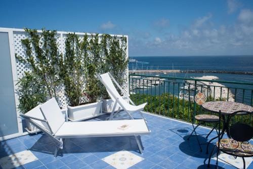 Punta Lingua Relais- Room 1 Sunrise Terrace Hotel in Campania