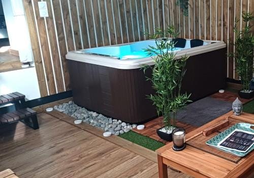 Chambres d'Hotes avec Spa Privatif - Le Loft Gard Hotel in Provence-Alpes-Côte d'Azur