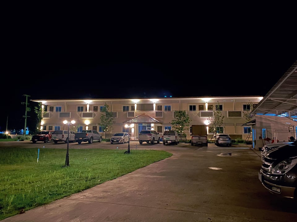 NAK SUBAN PLACE, Ubon Hotel in Laos