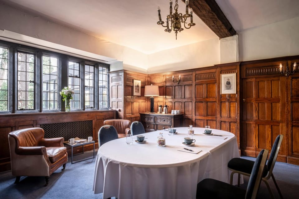 Whately Hall Hotel Hotel in Banbury