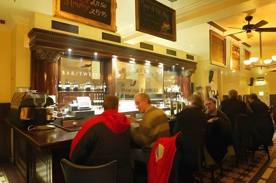 The 1852 Hotel - Self Check-in Hotel in Belfast