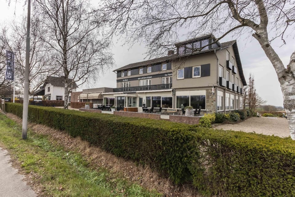Hotel de Plank - alle kamers met airconditioning Inn in Limburg (province)