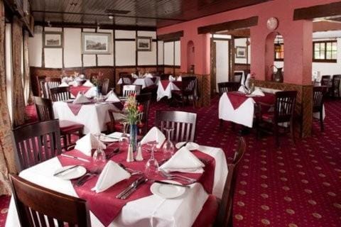 Roebuck Inn Hotel in Stevenage