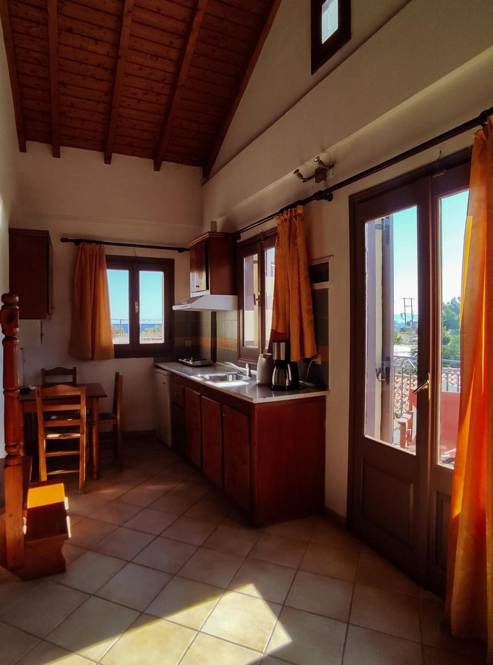 Stella Apartments Hotel in Samos, Greece