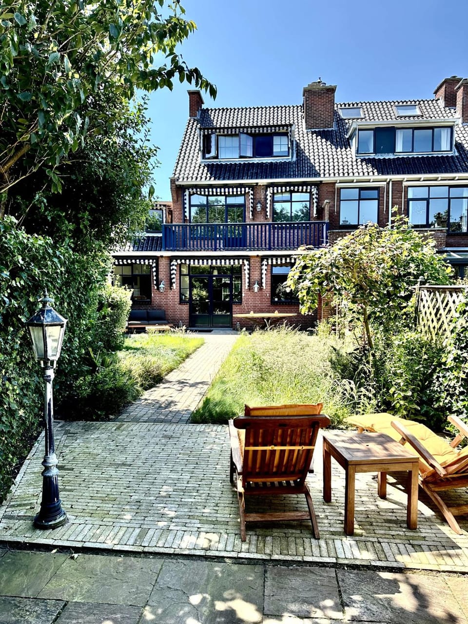Luxury home in quiet neighbourhood near beach Hotel in The Hague