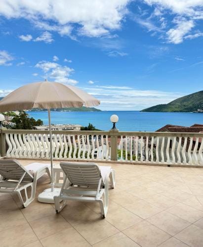 Boka Bay Apartments Hotel in Dubrovnik-Neretva County