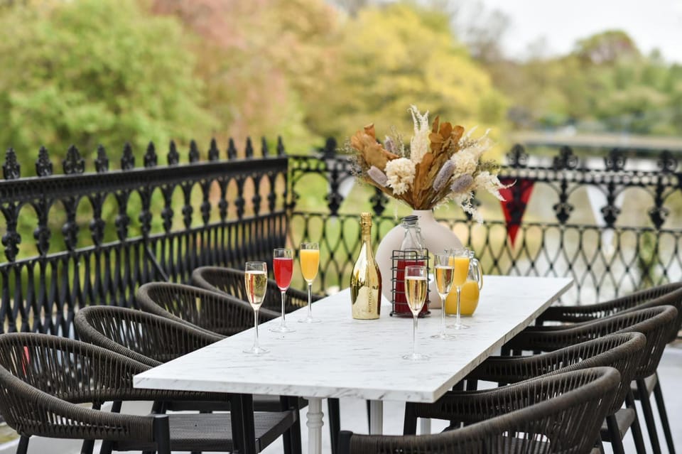 Victoria Colonnade ApartHotel Hotel in Royal Leamington Spa