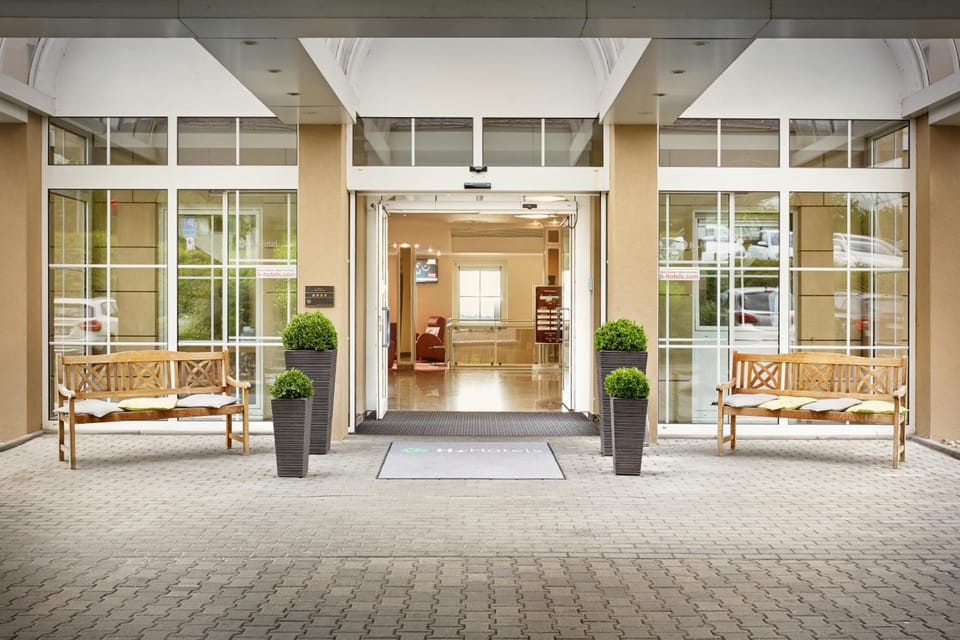 H+ Hotel Frankfurt Airport West Hotel in Rhineland-Palatinate