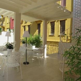 Torre Mola Suite Hotel in Formia