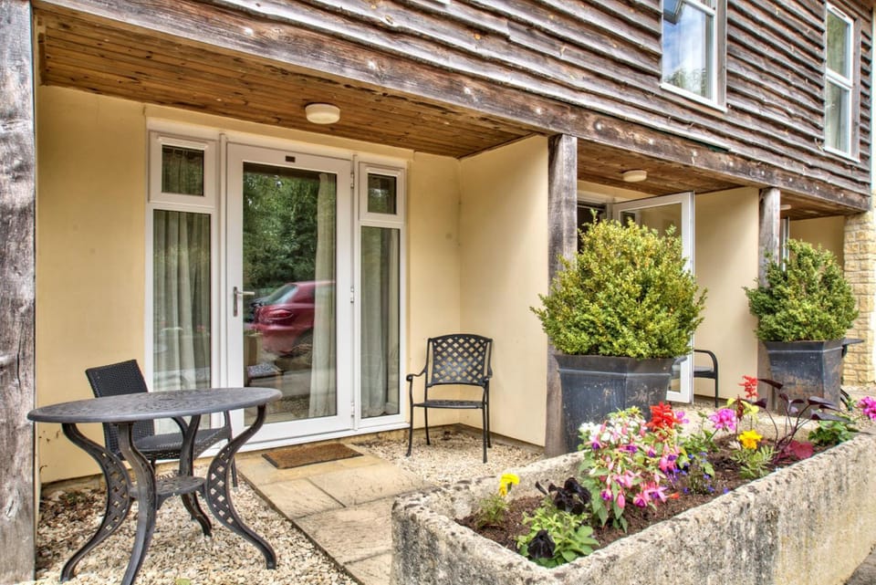 The Vines Hotel Hotel in West Oxfordshire District