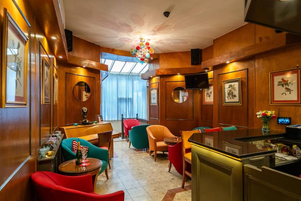 Bar/lounge