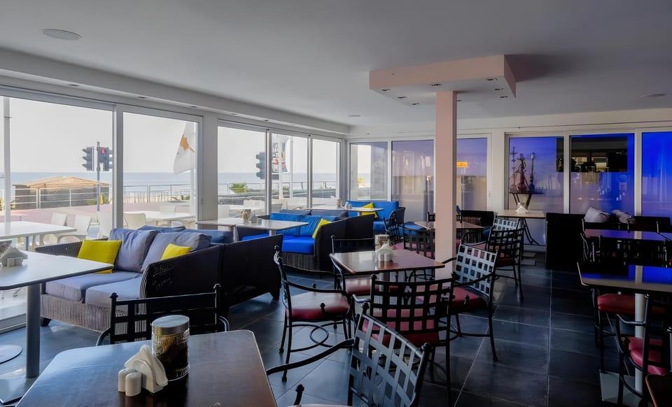 FLAMINGO BEACH HOTEL Hotel in Larnaca