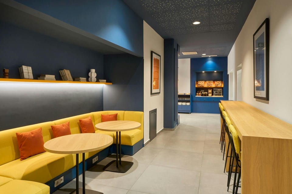 Four Points Flex by Sheraton Madrid Atocha Hostel in Madrid
