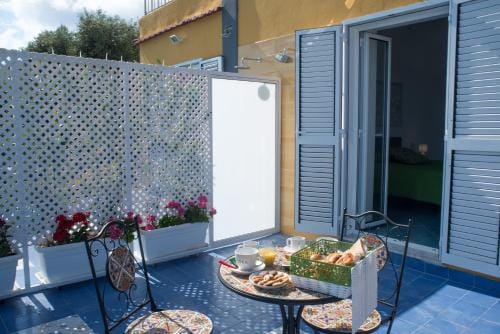 Punta Lingua Relais - Room 2 Sunset Terrace Hotel in Campania