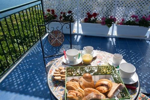 Punta Lingua Relais - Room 2 Sunset Terrace Hotel in Campania