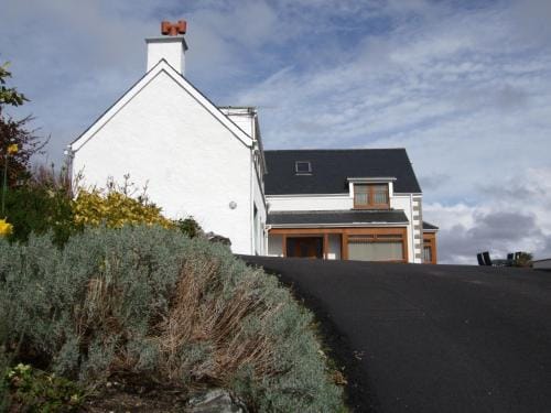 Caisteal Liath House Hotel in Scotland
