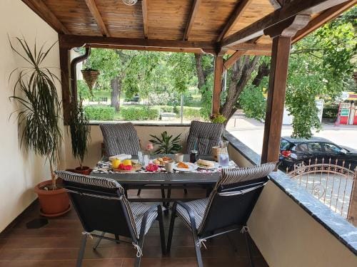 Kamelia guest rooms Hotel in Stara Zagora, Bulgaria