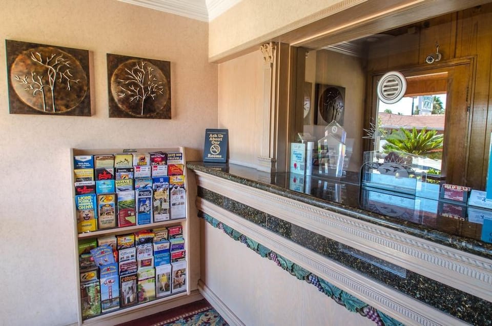 Economy Inn Hotel in Los Banos