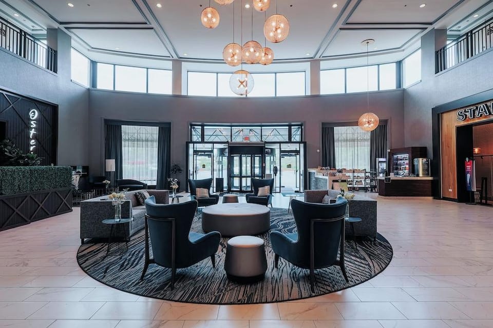 DoubleTree Suites by Hilton Htl & Conf Cntr Downers Grove Hotel in Downers Grove