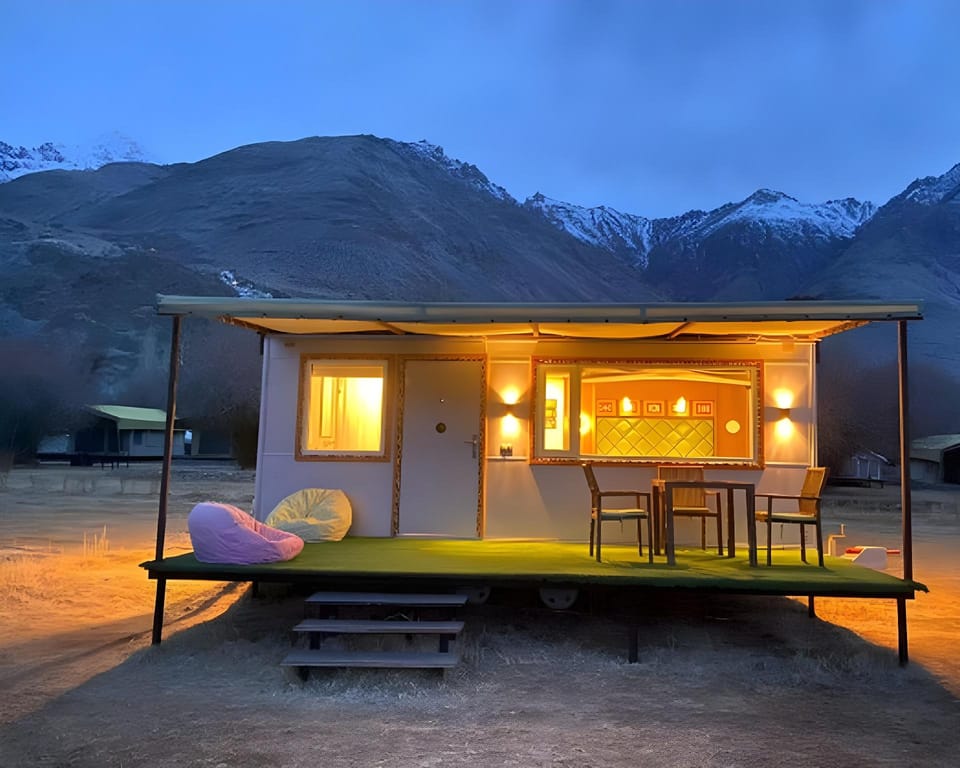 Desert Himalaya Resort  Hotel in India