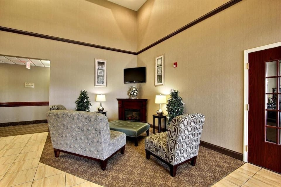 Magnolia Inn & Suites Hotel in Pooler