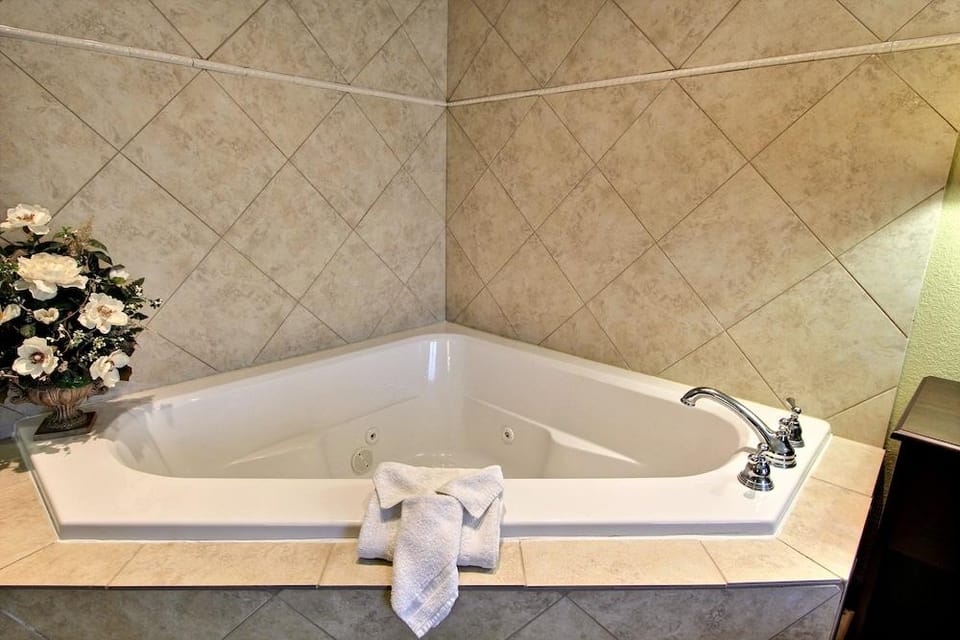 Magnolia Inn & Suites Hotel in Pooler