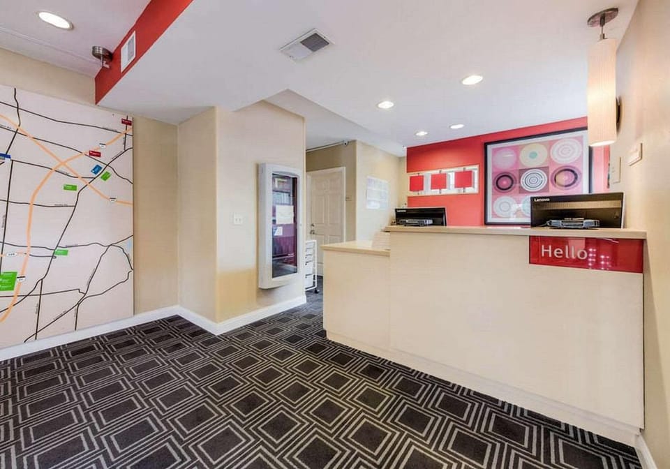 Birch Hill Suites Extended Stay - Blue Ash Hotel in Blue Ash