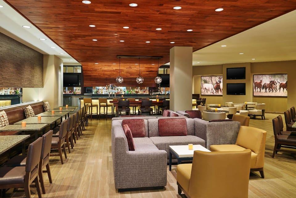 DoubleTree by Hilton San Antonio Airport Hotel in San Antonio