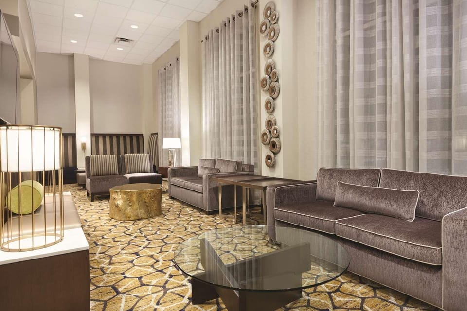 Embassy Suites Portland/Hillsboro, Oregon Hotel in Tanasbourne