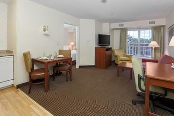 Homewood Suites Erie Hotel in Millcreek Township