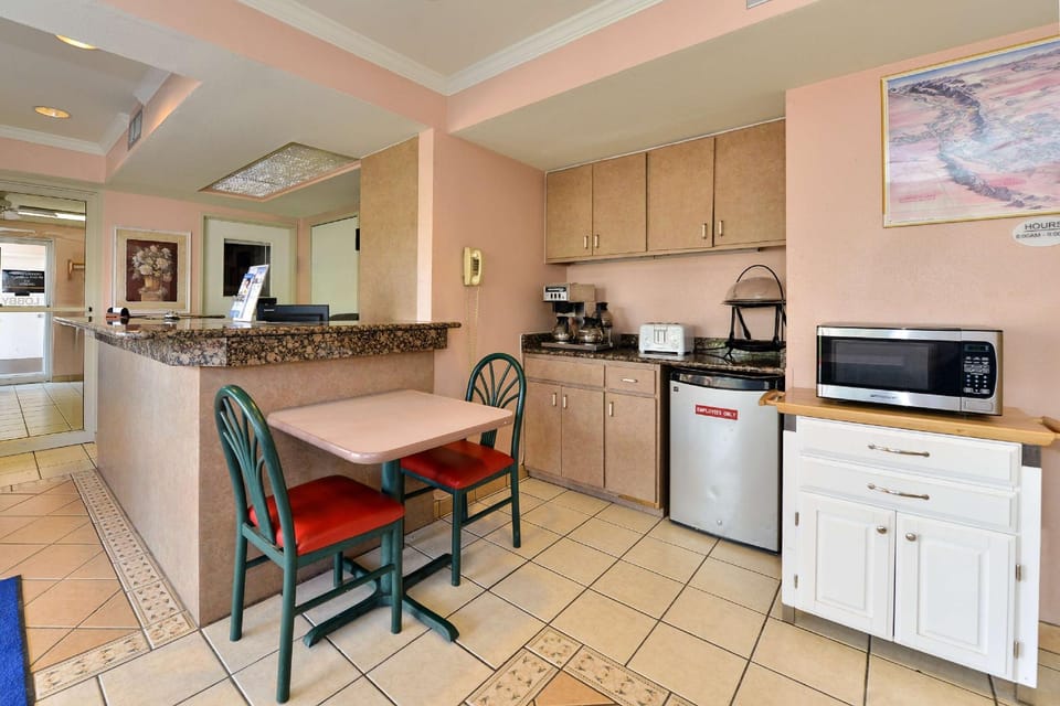 Americas Best Value Inn Anthony El Paso West Hotel in El Paso