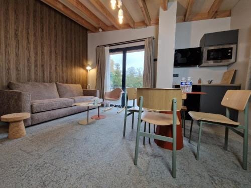 Domaine de l'Epau Eco-Resort Lodge in Le Mans