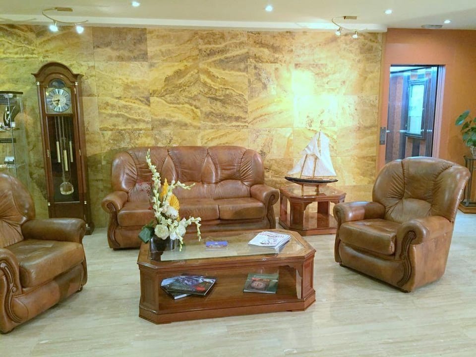Hotel Nueva Plaza Hotel in Cantabria