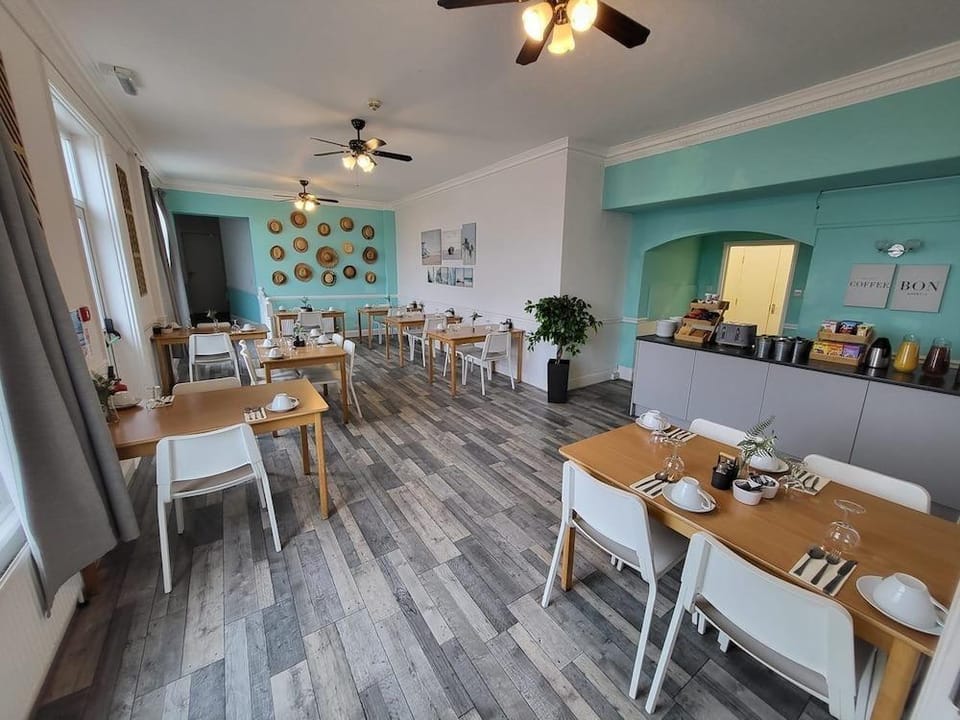 Beach Hotel Torbay B&B Hotel in Paignton