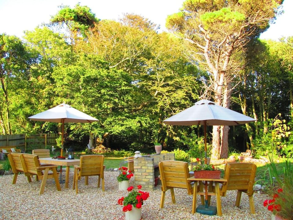 Weston Manor Bed and Breakfast Hotel in Freshwater