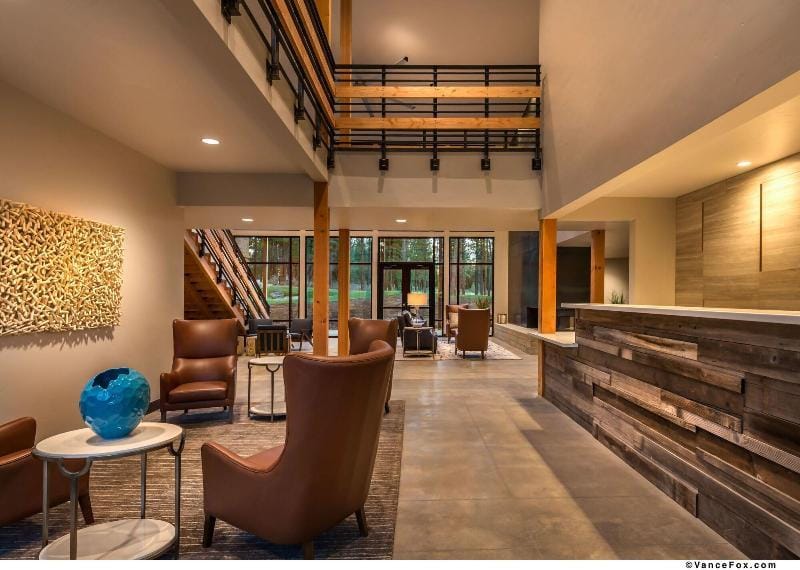 The Inn at Nakoma Hotel in Sierra Nevada