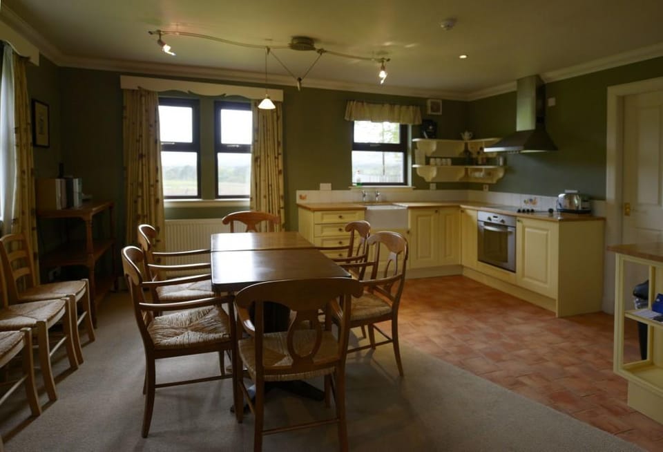 Factors Inn & Cottage Hotel in Scotland