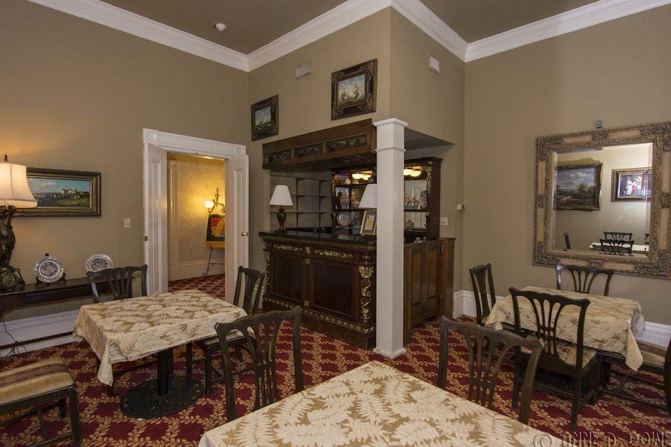The Guest House Historic Mansion Hotel in Natchez