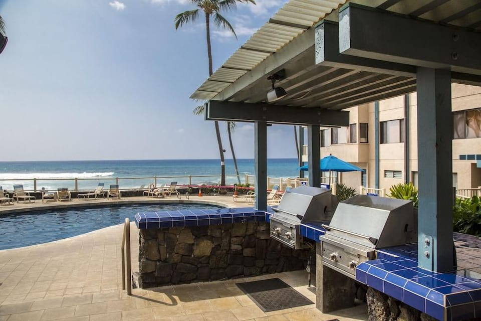 Kona Reef, A Raintree Vacation Club Resort Hotel in Holualoa