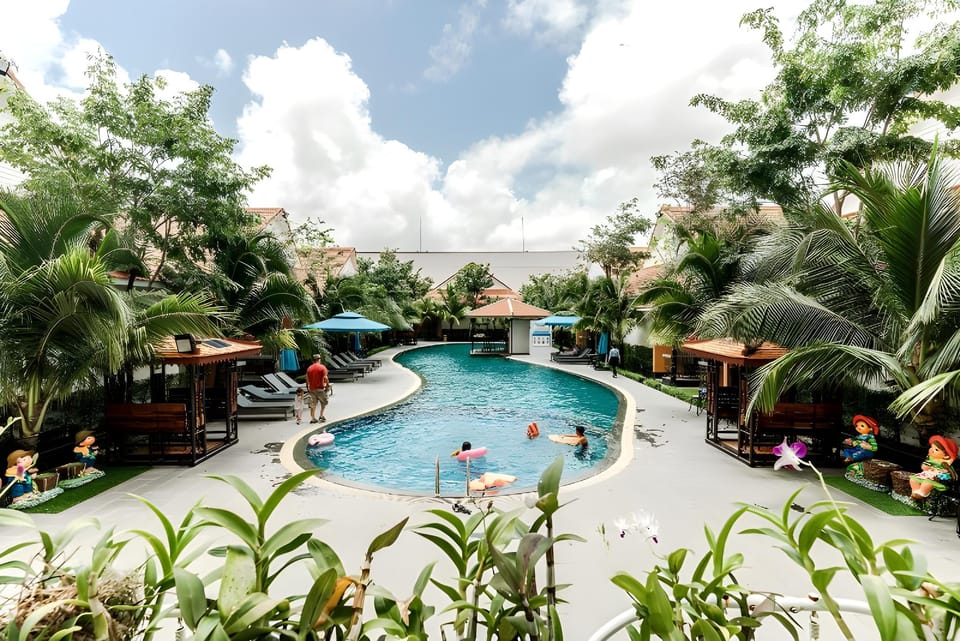 Sea Breeze Hotel&Villa Hotel in Ream